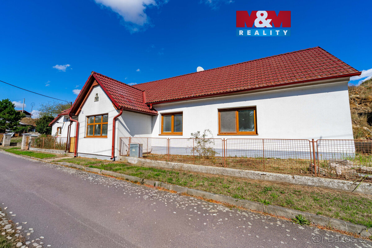 Prodej rodinného domu v Častohosticích