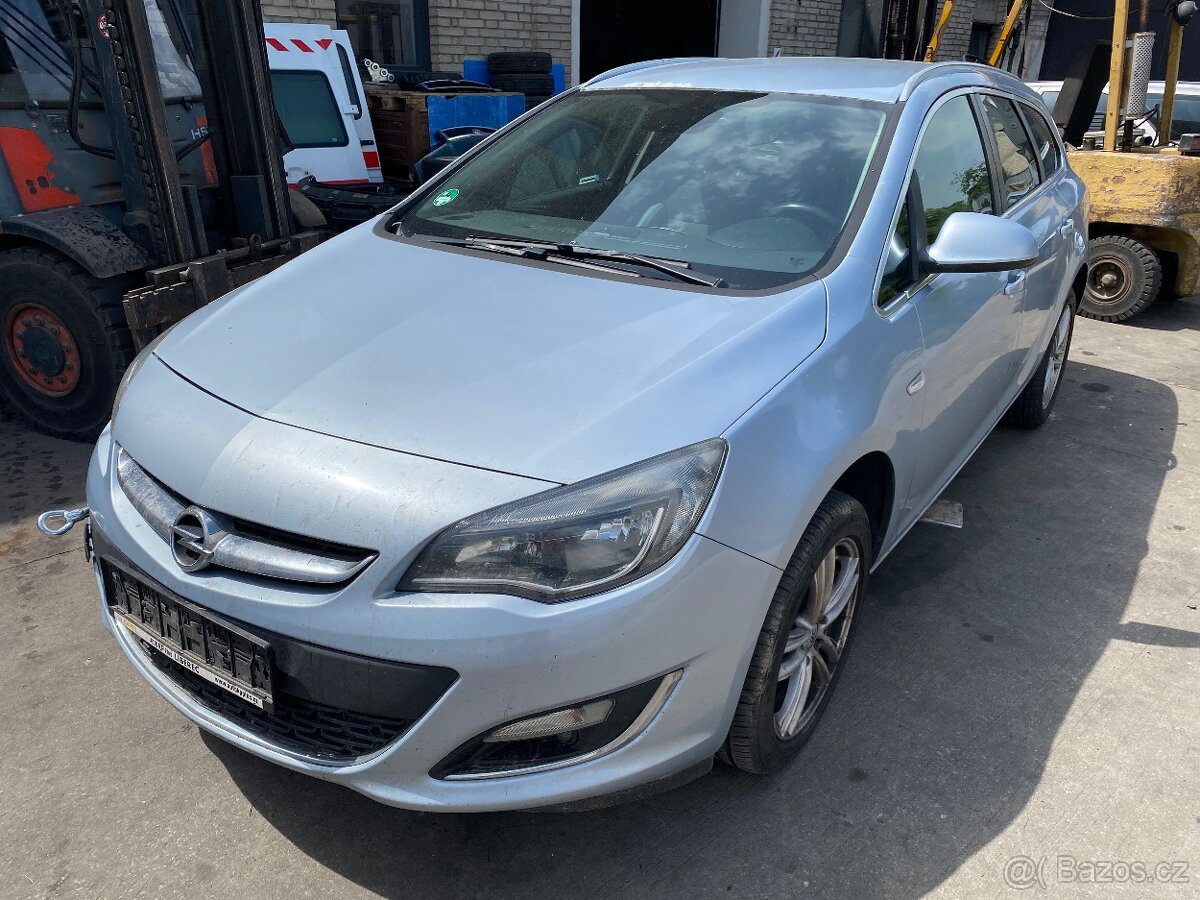 Opel Astra J 2014 2.0CDTi 121kW - Náhradní díly