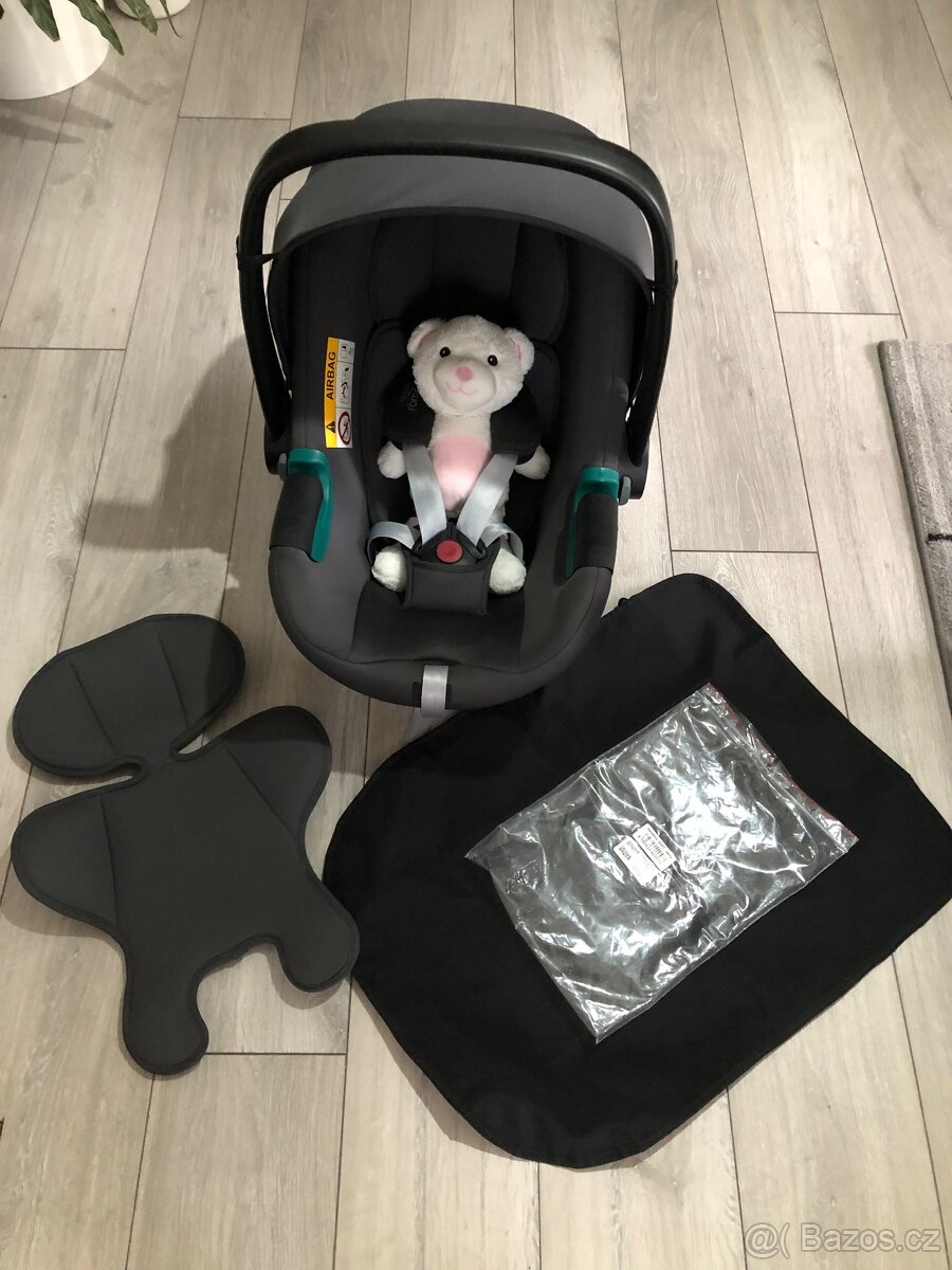 Autosedačka Britax Romer Baby-Safe 3 i-Size v záruce.