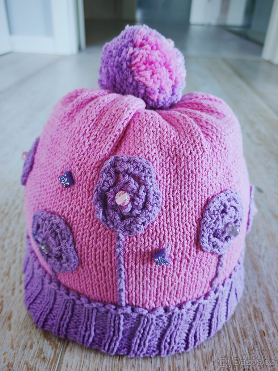 Dívčí ručně pletená čepice 51 - 53 cm