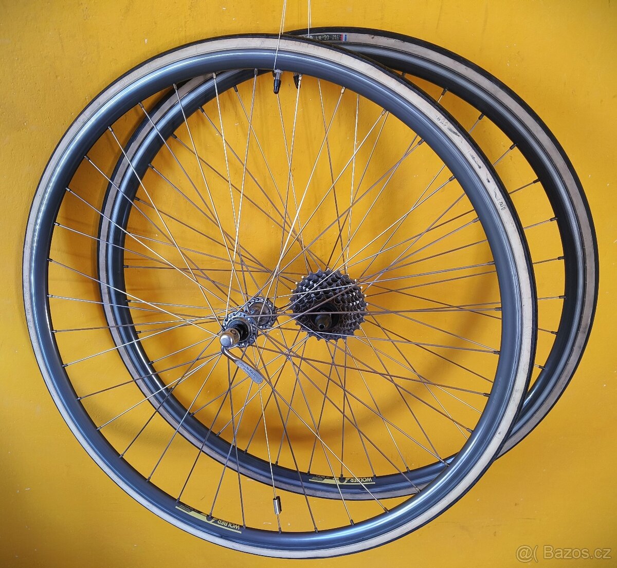 zapletená kola Wolber, náboje Shimano 105