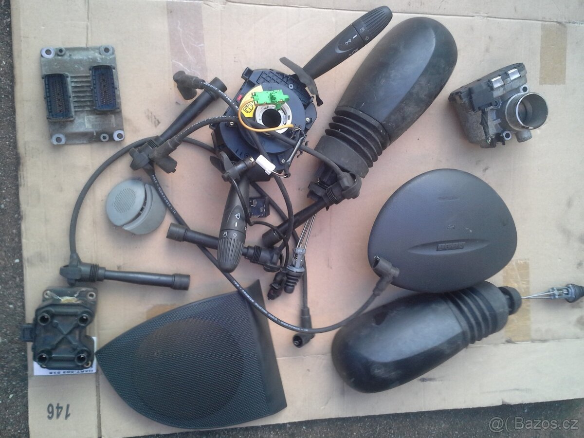 Fiat Punto 2 ,  1.2 16v , světla , klapa, spínače.airbag aj.