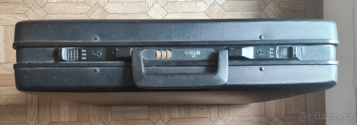 Kancelářský, diplomatický kufřík