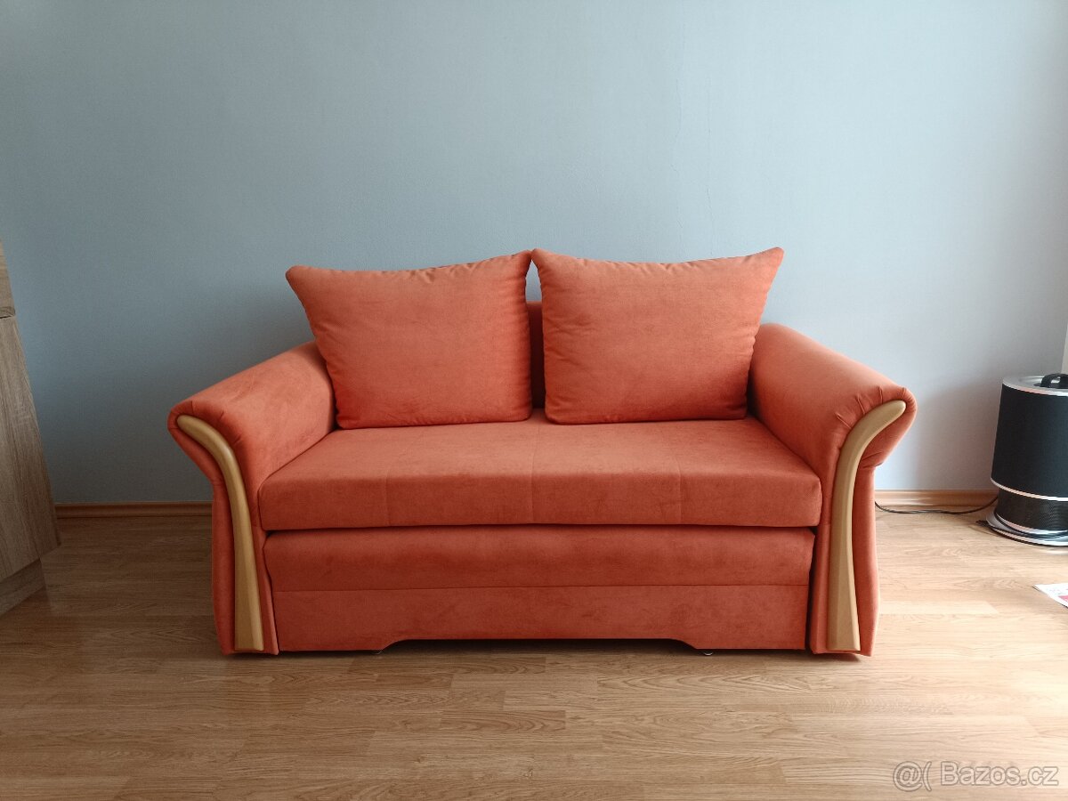 Dvoumístná pohovka