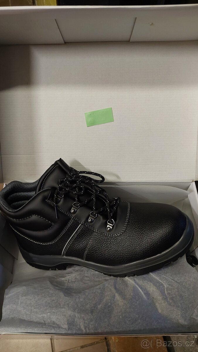 Prodám pracovní boty