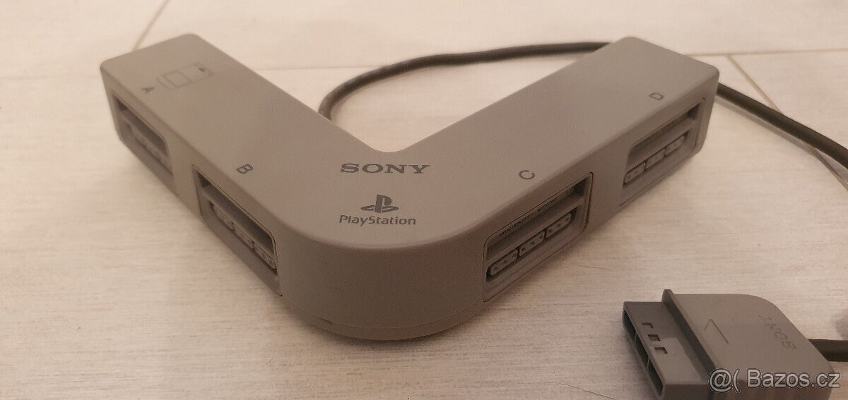Sony PlayStation multitap