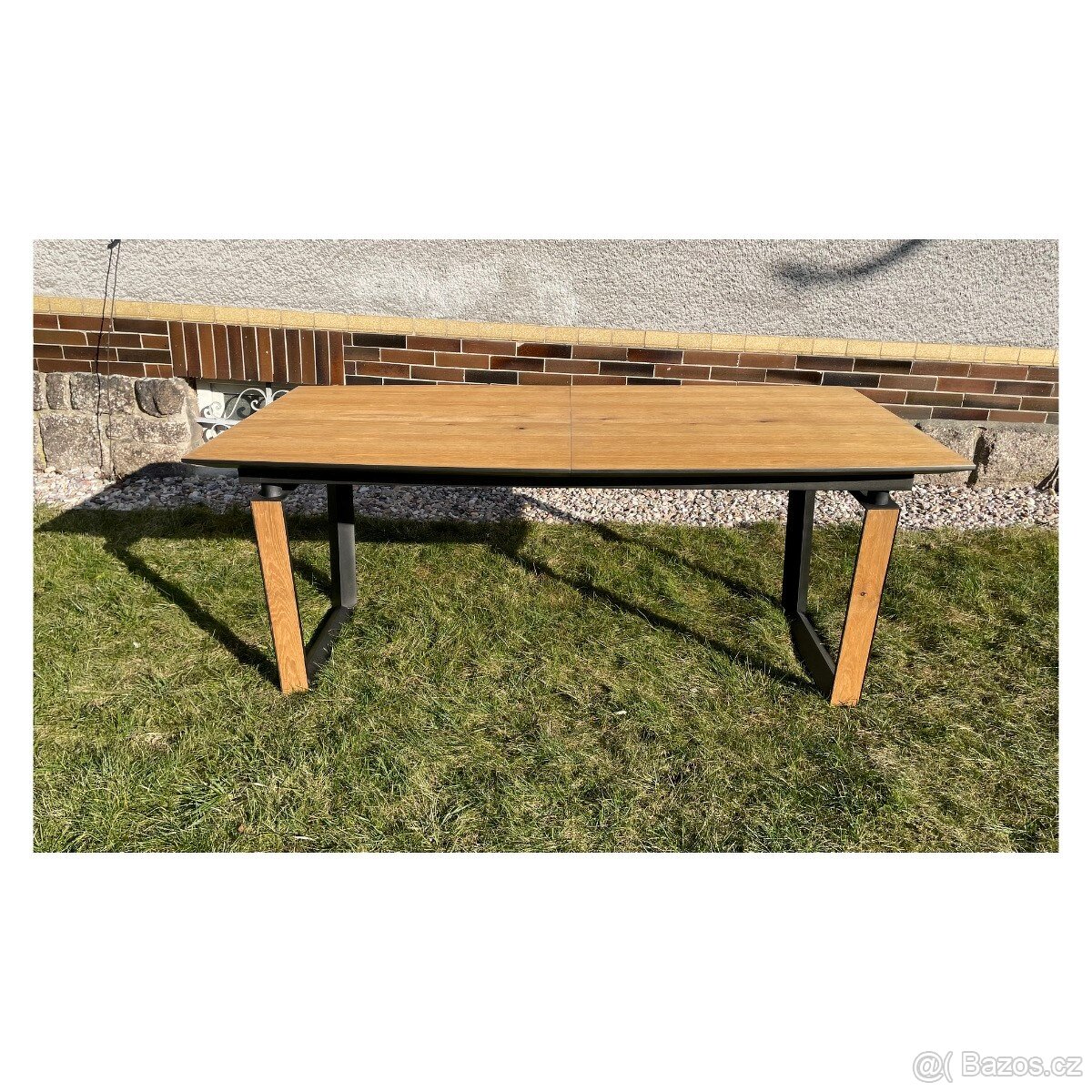 Jídelní rozkládací stůl - Dan 155 cm