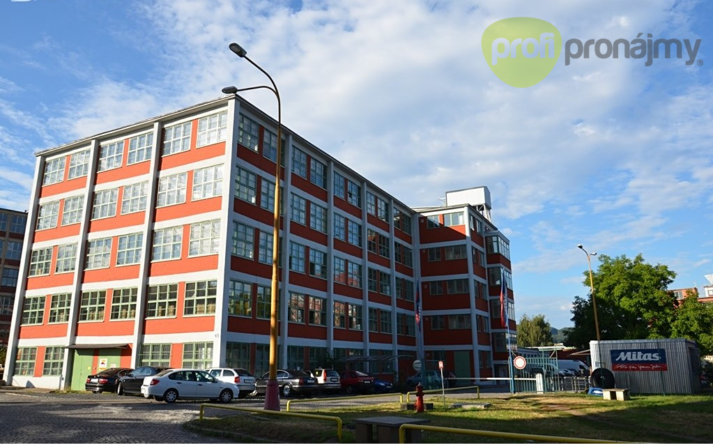 Pronájem skladového prostoru 348 m²