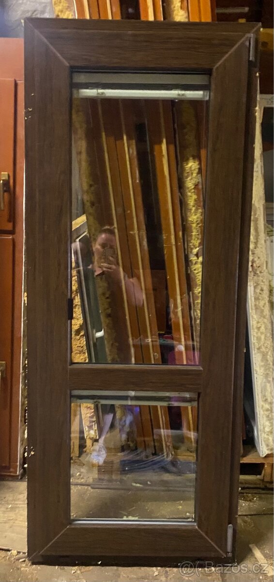 balkonové dveře - 72x176cm - tmavý dub + žaluzie