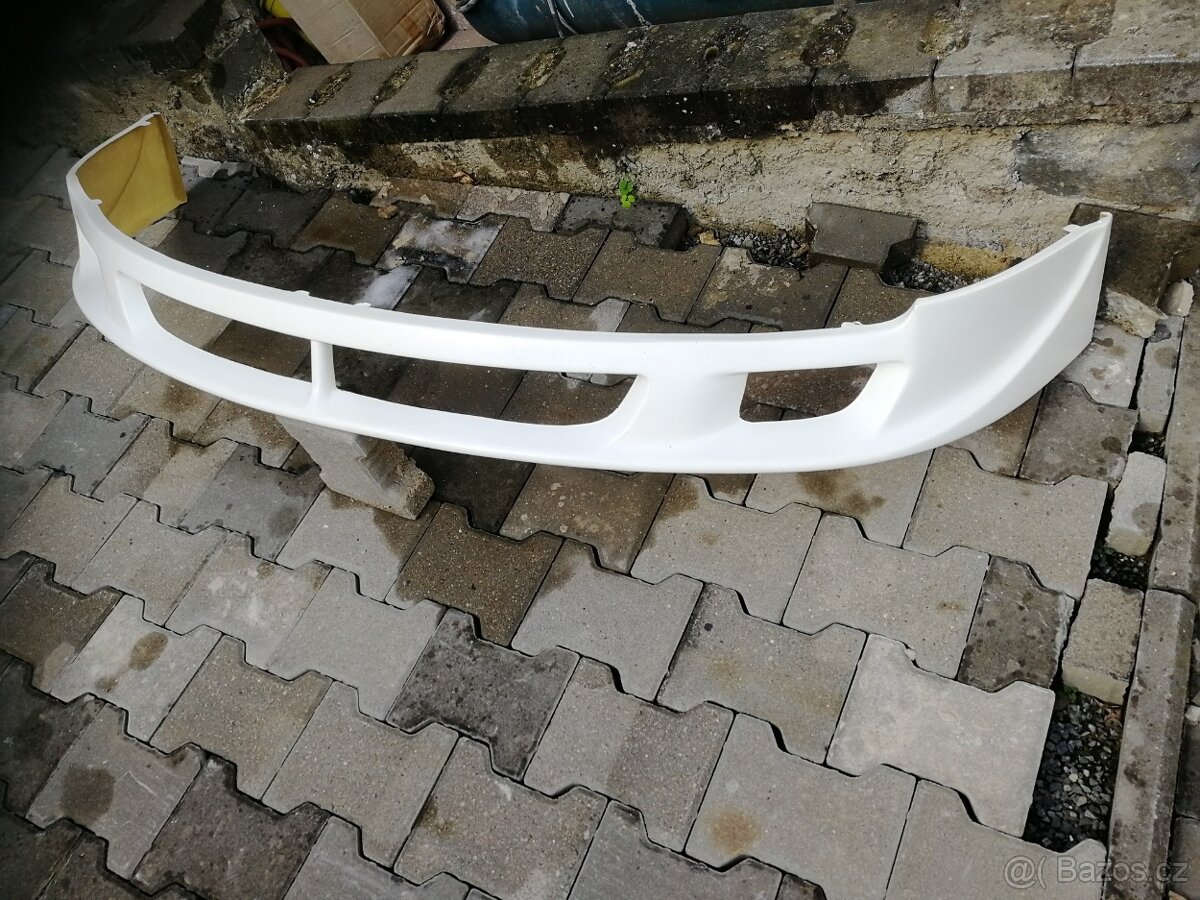 Přední podnárazník VW Pasat B4