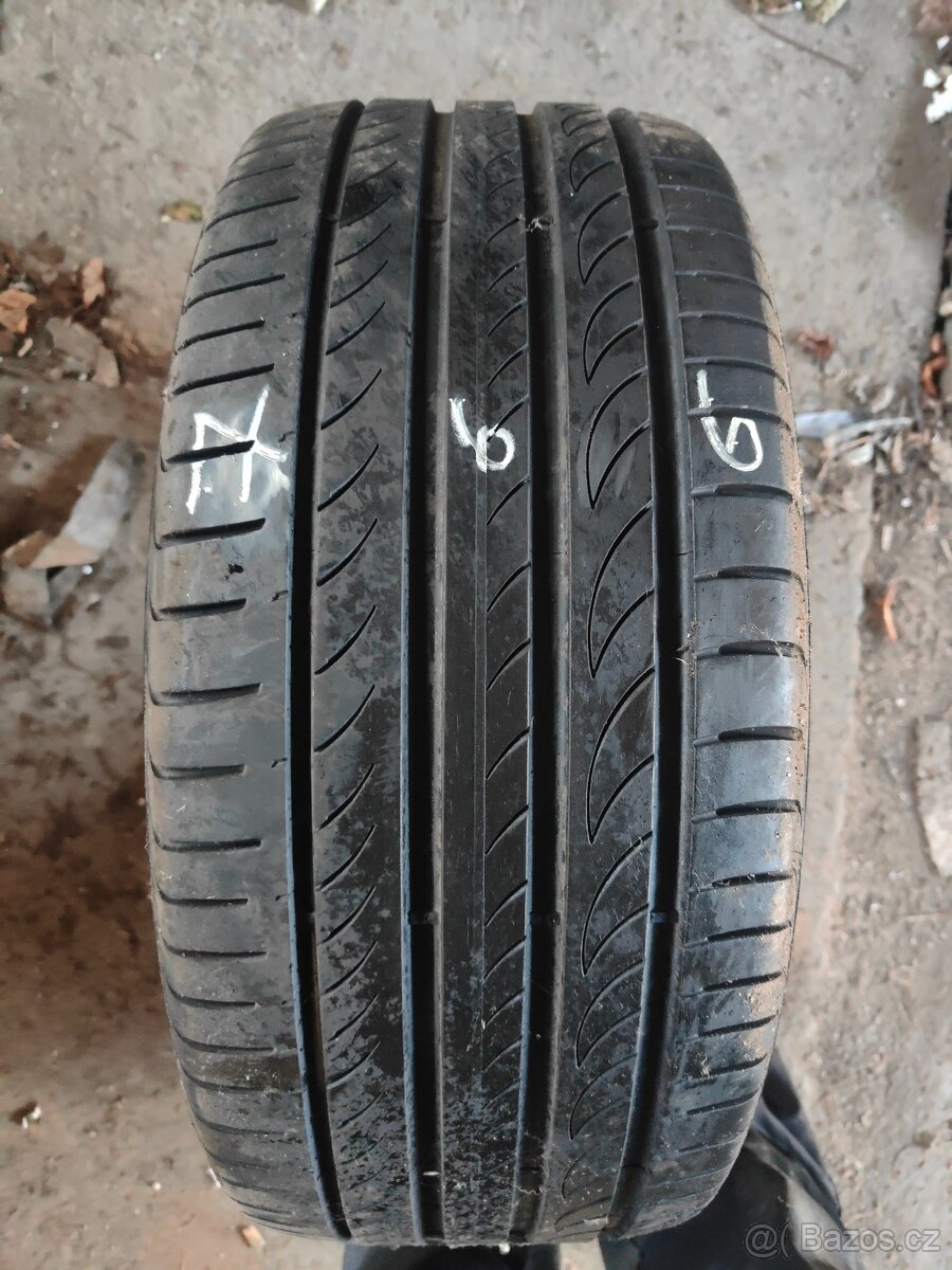 235/40 r 19 Pirelli