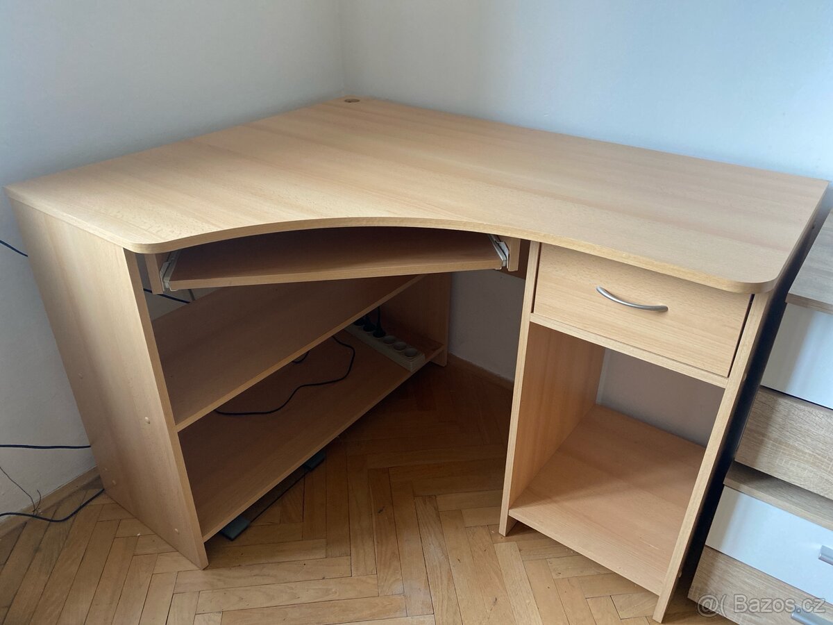 Rohový psací sůl