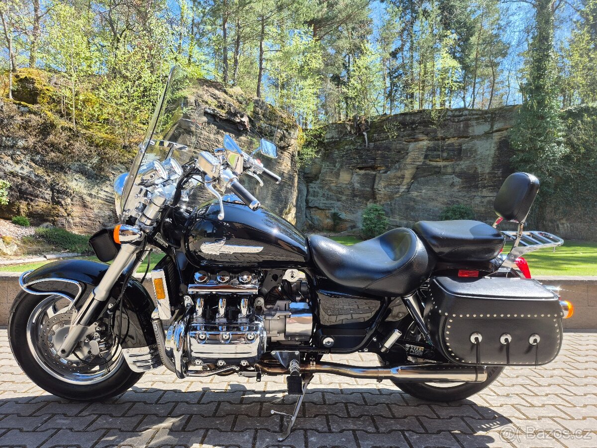Honda F6C Valkyrie - SUPER STAV + VÝBAVA 209.900,- Kč