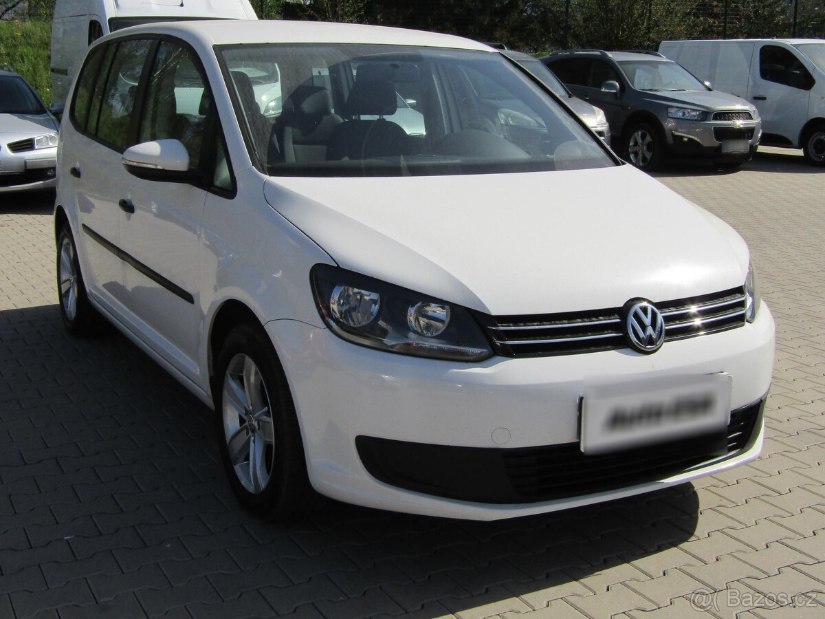 Volkswagen Touran 1.6 TDI , 77 kW nafta, 2010