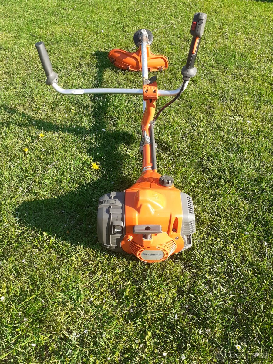 Křovinořez Husqvarna 545rxt