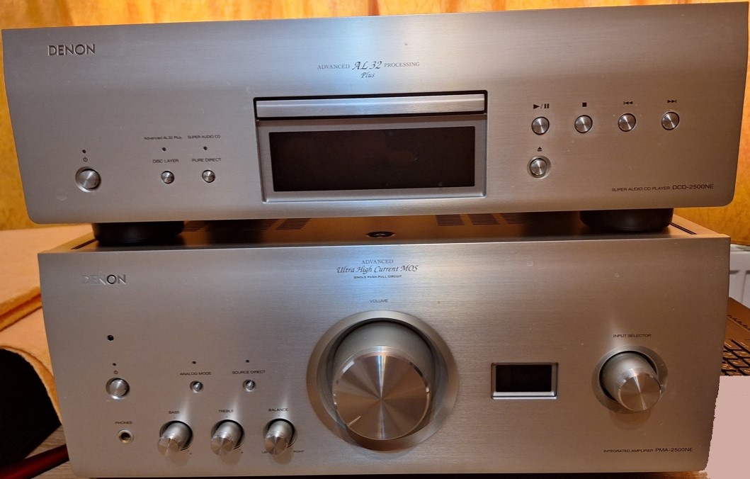 Denon zesilovač + CD přehrávač