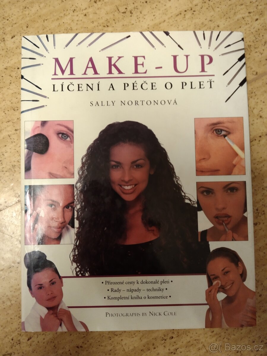 Make-up kniha líčení a péče o pleť.