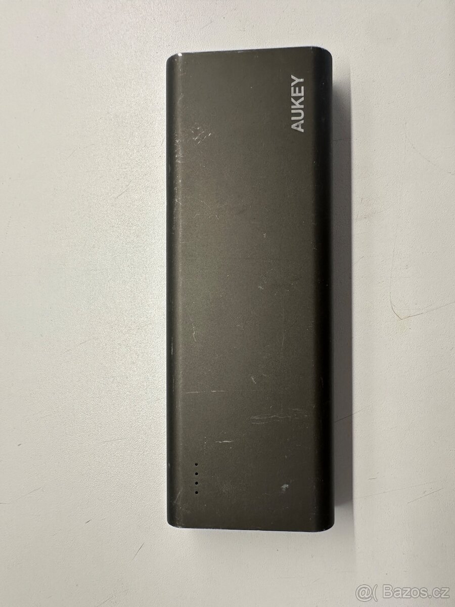 Aukey 20100mAh Quick Charge powerbanka