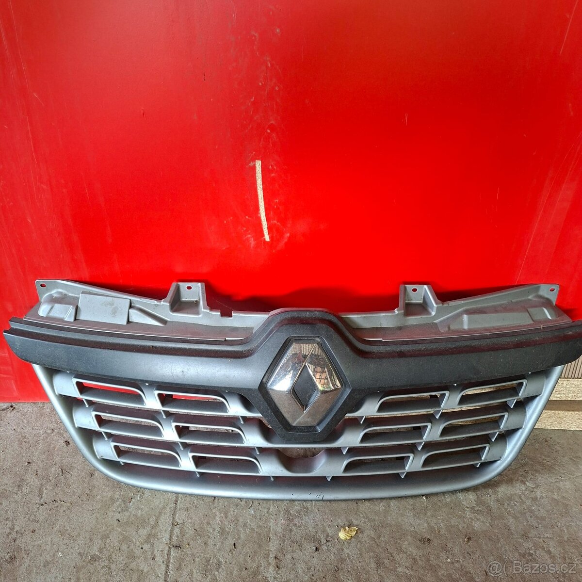 Přední maska Renault Master