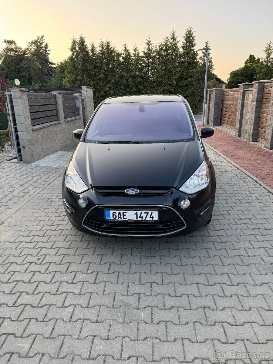 Prodám Ford S-max 2,0 TDCI Titanium v černé kůži
