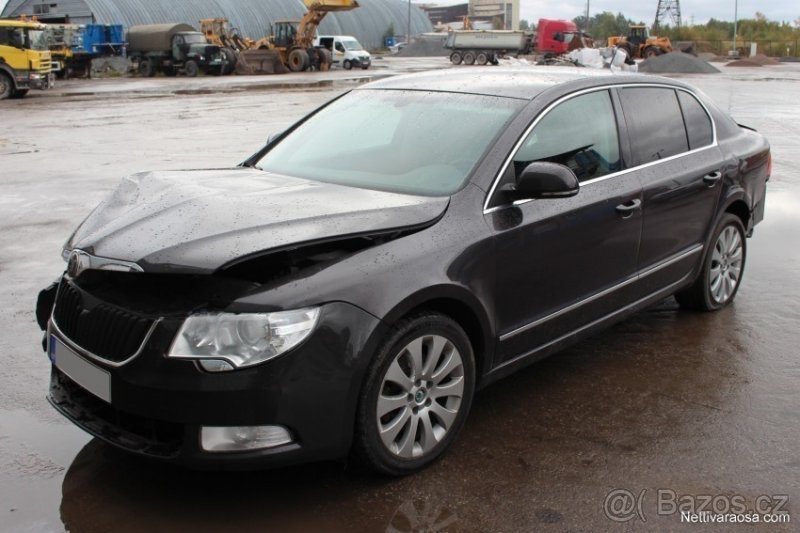 Škoda superb 2 2.0 tdi dsg díly ze zadní části