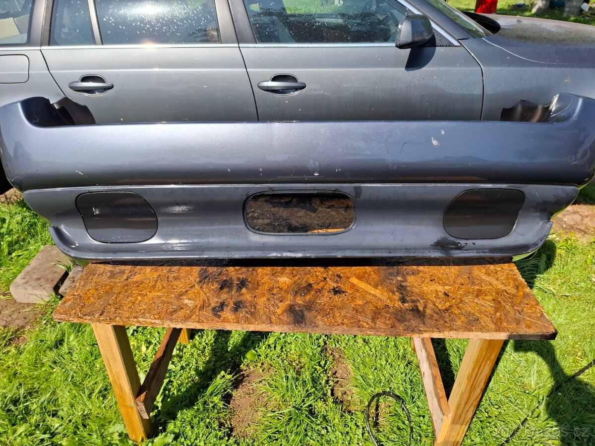 Originální Zadní nárazník i s zadní výstuhou bmw x5 e53