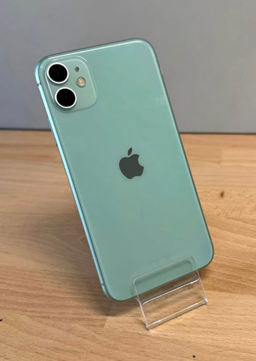 iPhone 11 green
