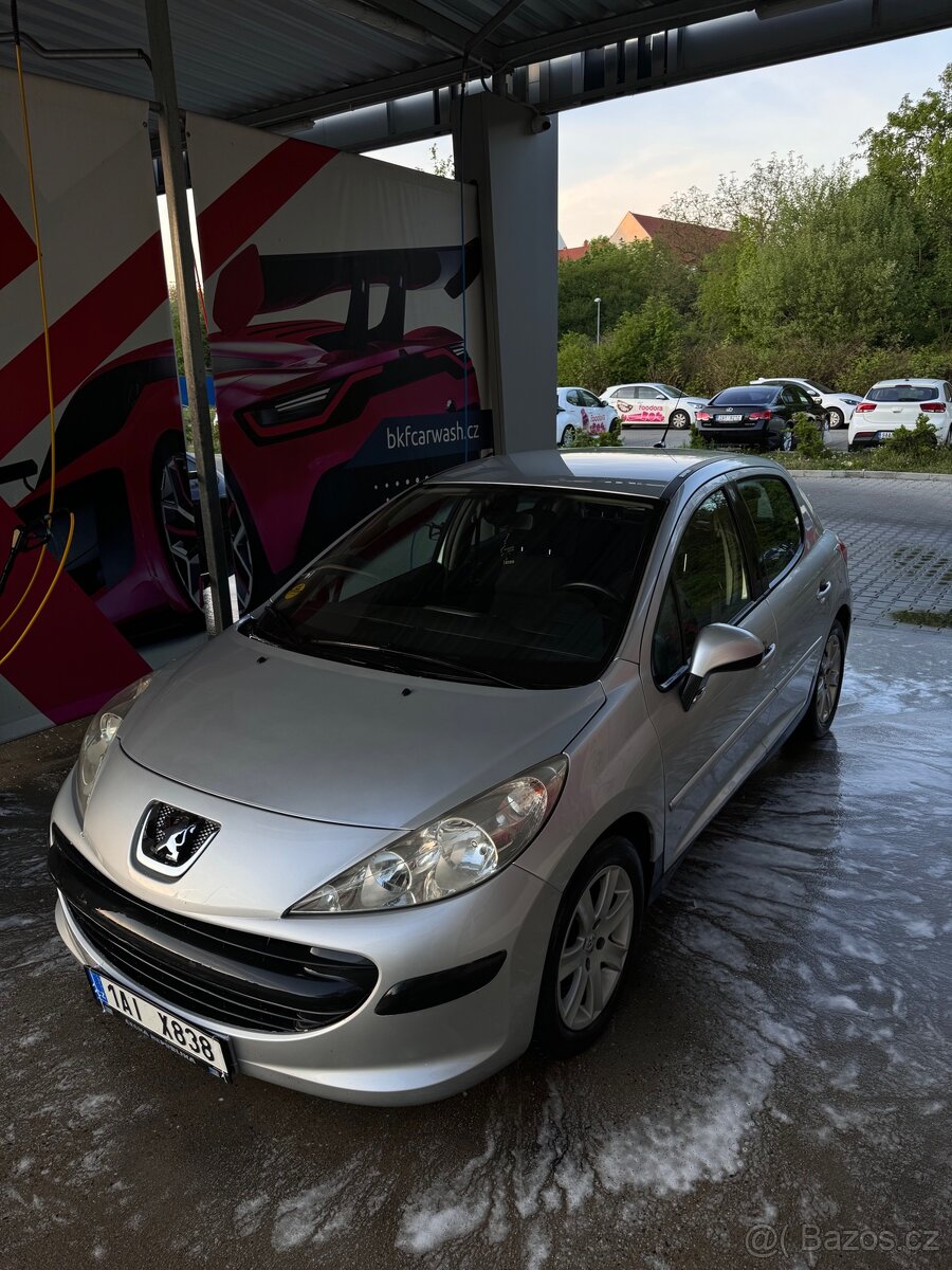 Peugeot 207 1.6 hdi, rok 2007