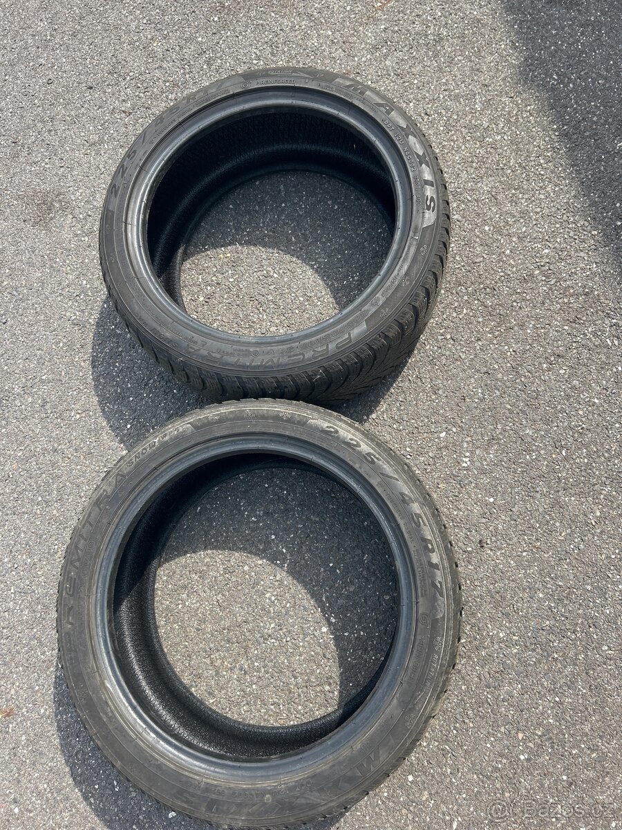 Zimní kola Maxxis