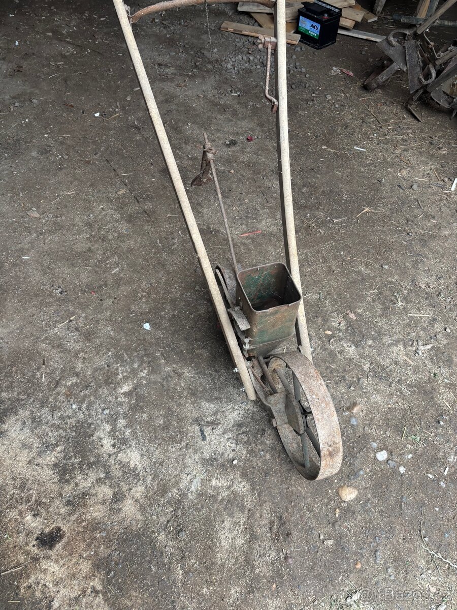 Secí stroj Senior