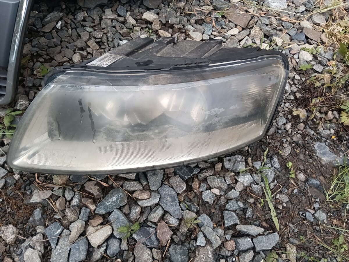 Audi A6 4F levé svetlo