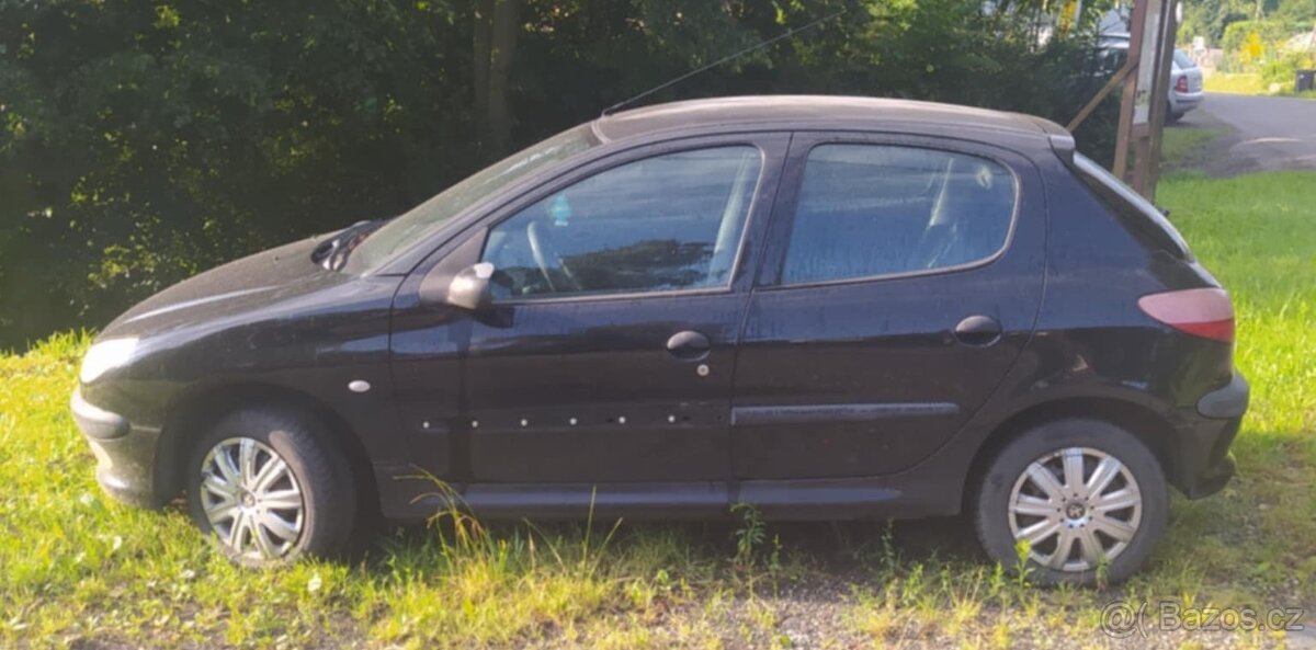 Peugeot 206 na náhradní díly