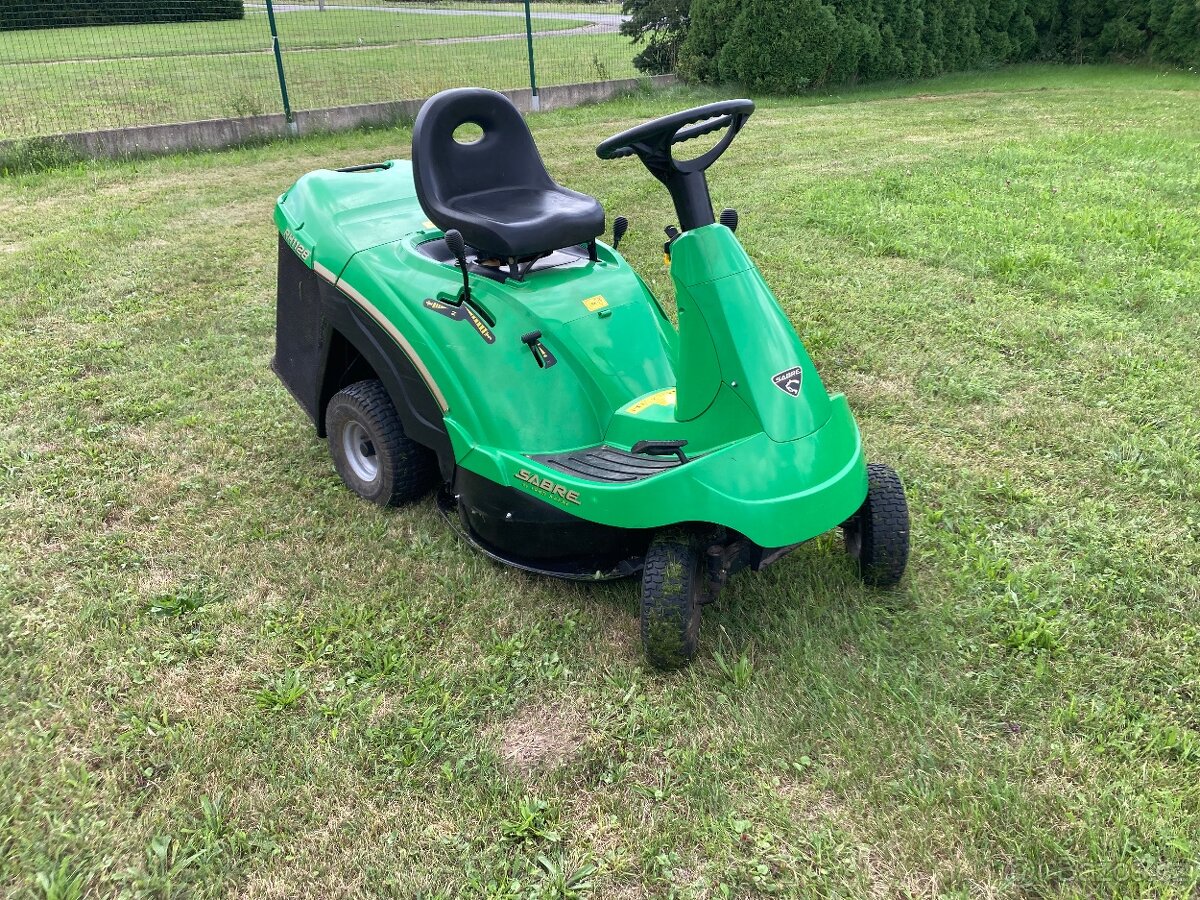 Zahradní traktůrek,rider John Deere