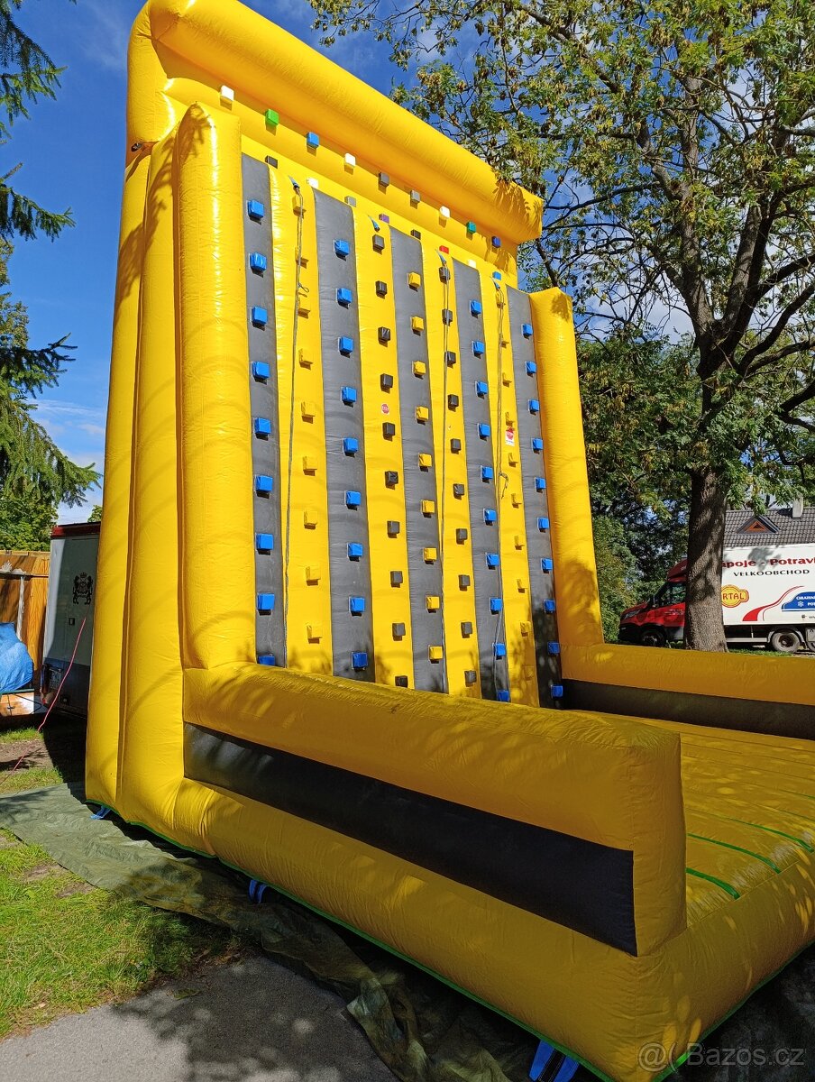 Horolezecká stěna ,skákací hrady k pronajmu