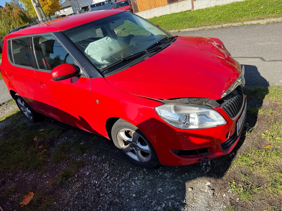 Škoda Fabia 1,2 tsi 63 kw , RV 2011