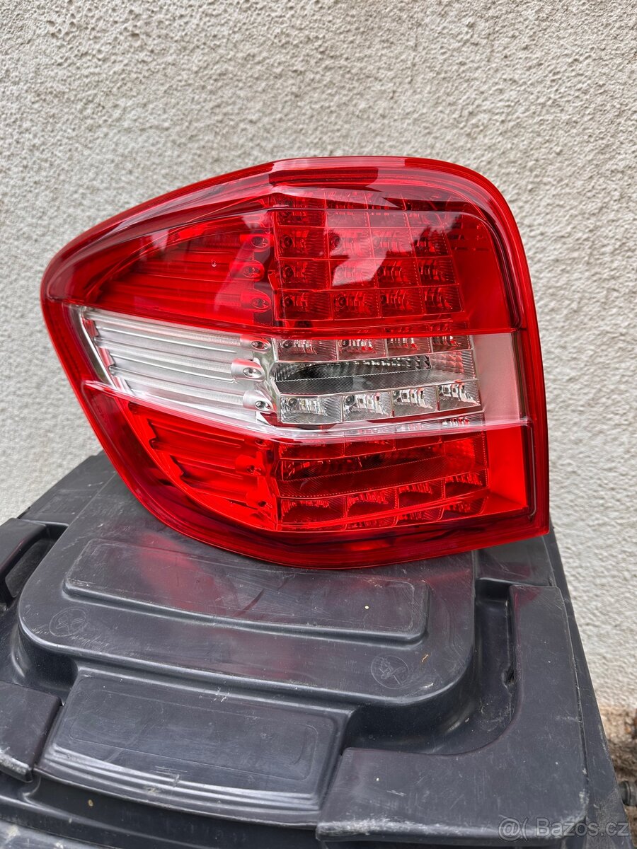 Mercedes ML164 zadní levé led světlo