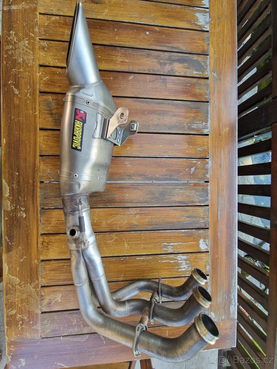 Yamaha MT 09 Akrapovič