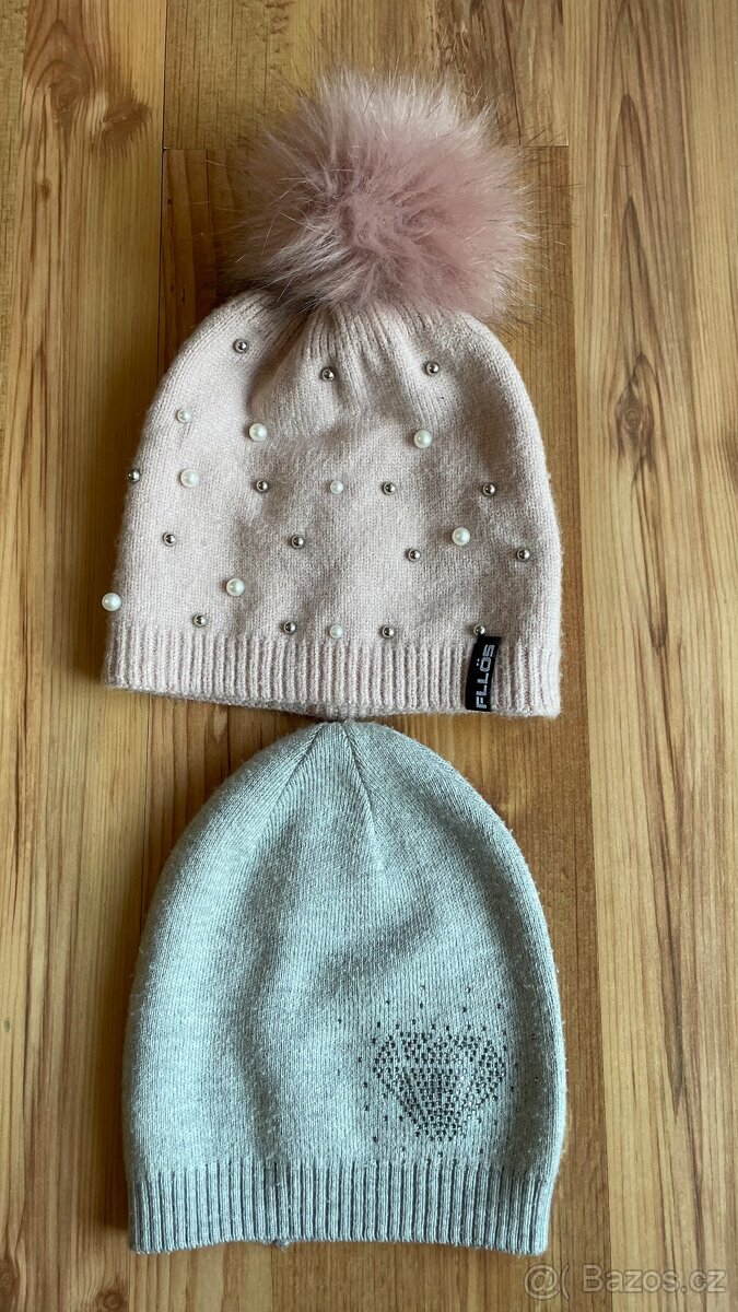 Dívčí zimní čepice