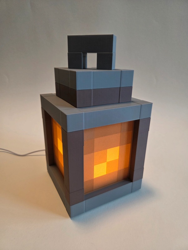 3D tištěná funkční stolní lampička Minecraft Lantern