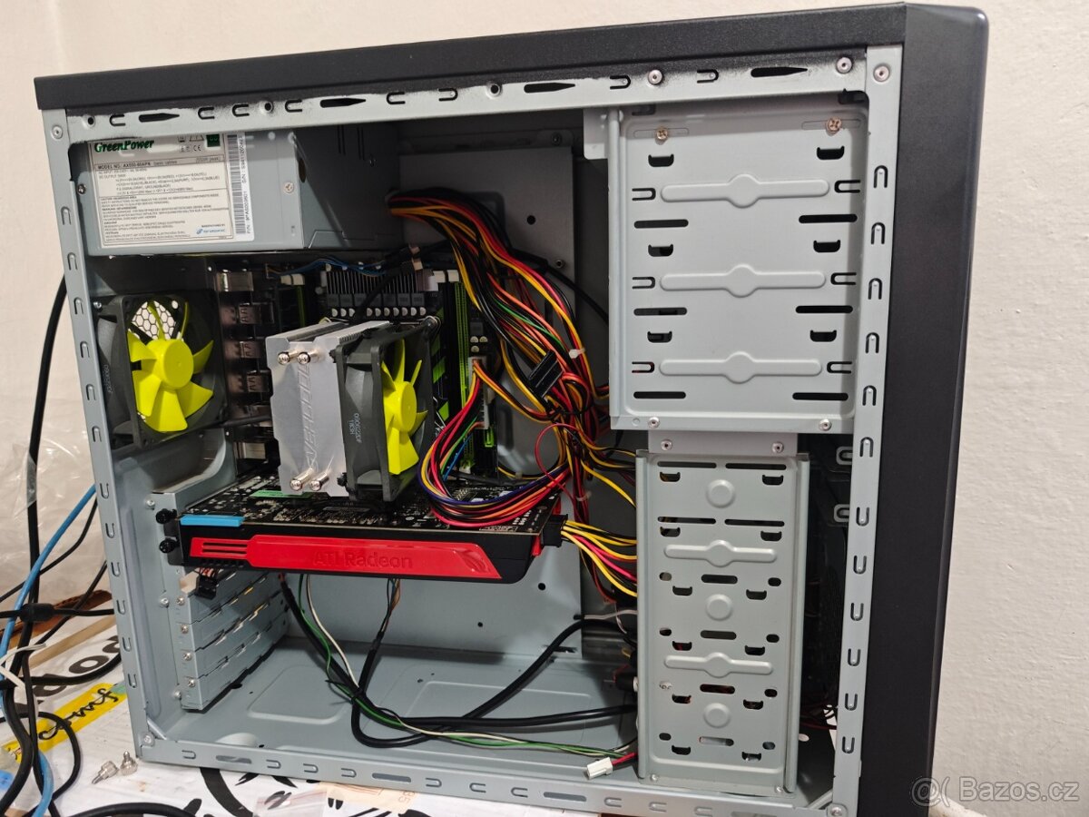 Počítač Intel Xeon E5-2620 6 jad 12 vlák 16GB DDR3 512GB SSD