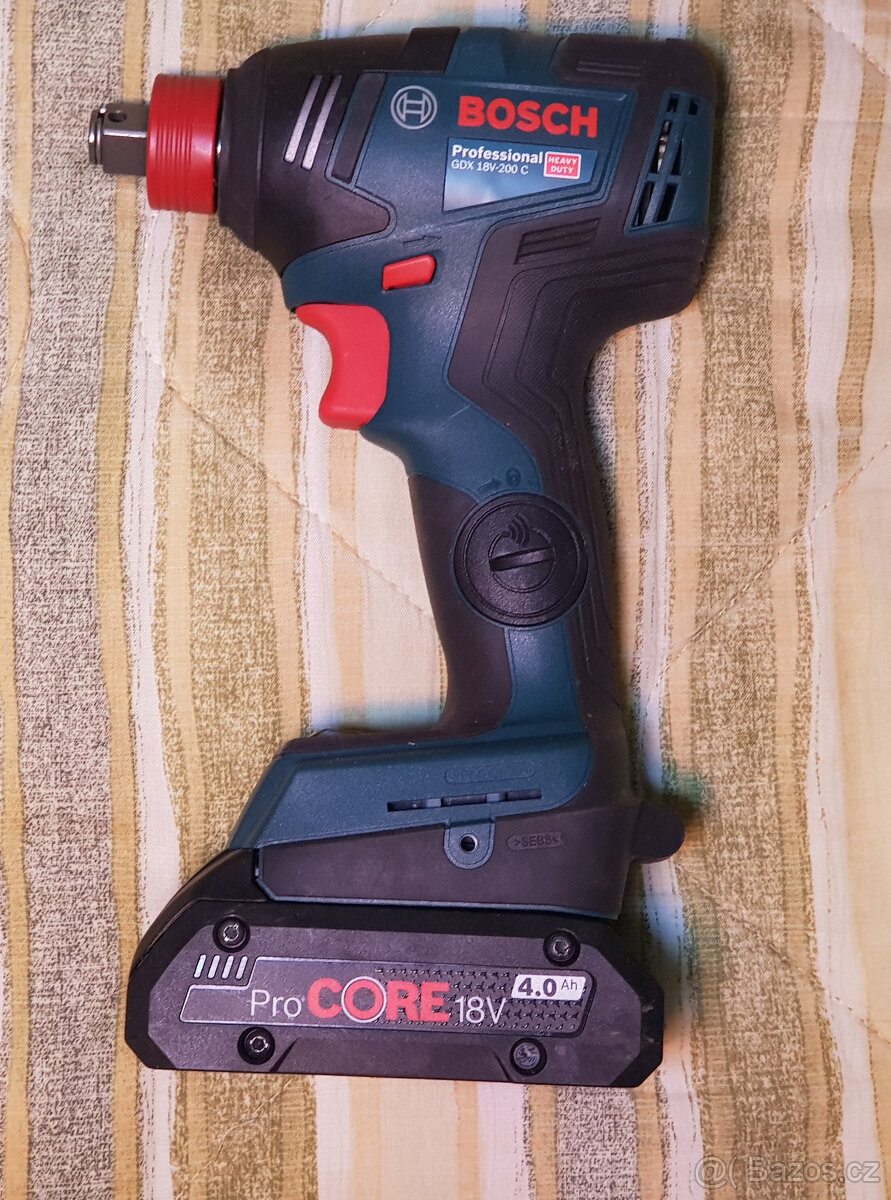 Rázový utahovák Bosch GDX 18V-200C