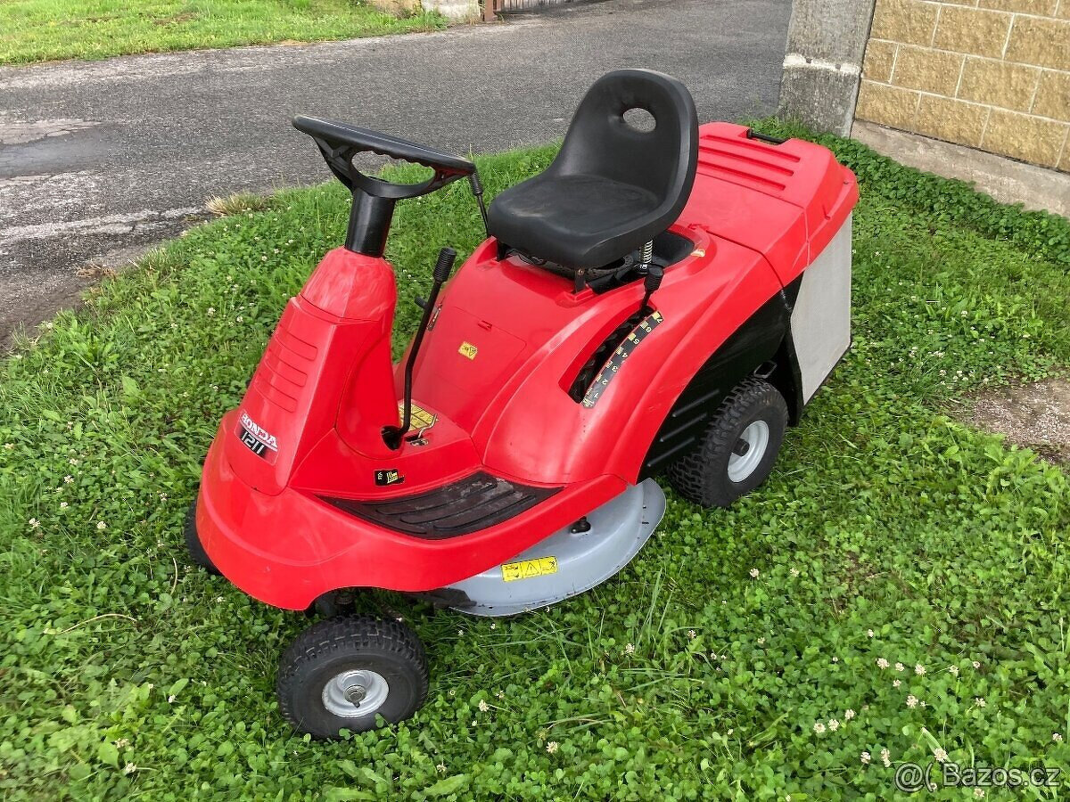 Zahradní traktůrek, rider Honda