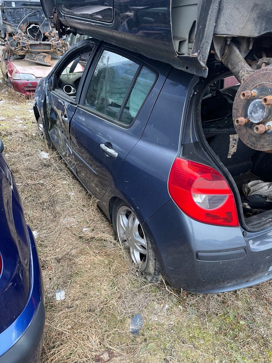 Náhradní díly na Renault Clio III.