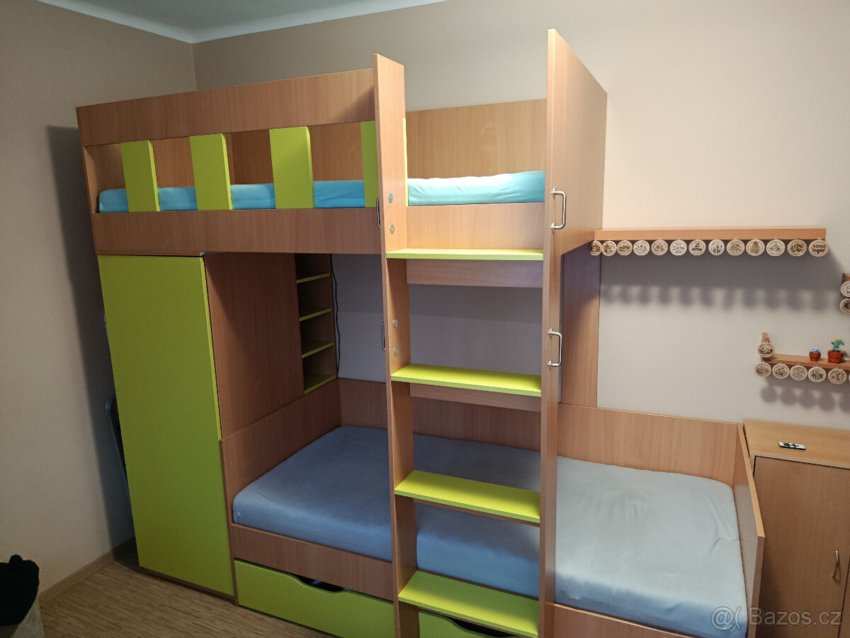 Dětská patrová postel