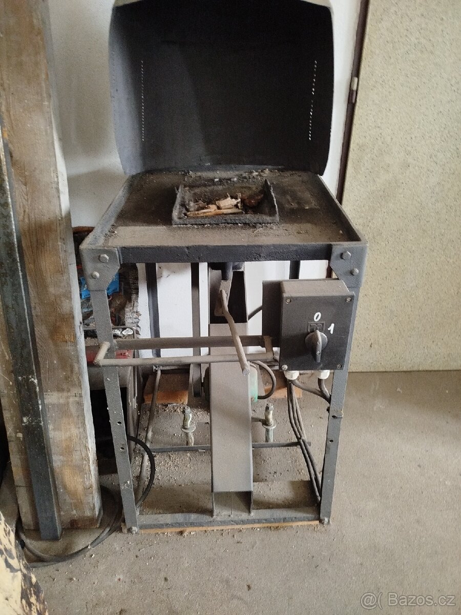 Elektrická /polní výheň