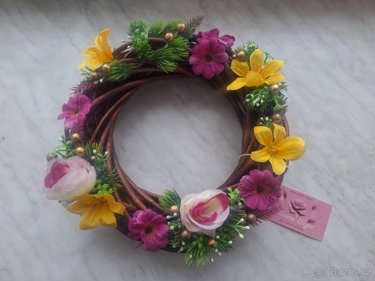 Jarní dekorace na dveře