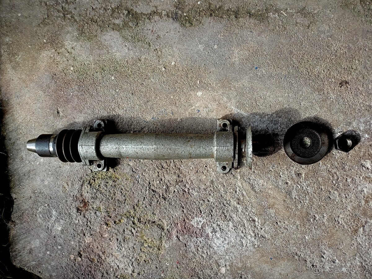 Hřídel k cirkulárce.