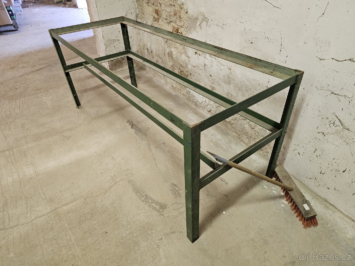 Prodám pracovní stůl, ponk.