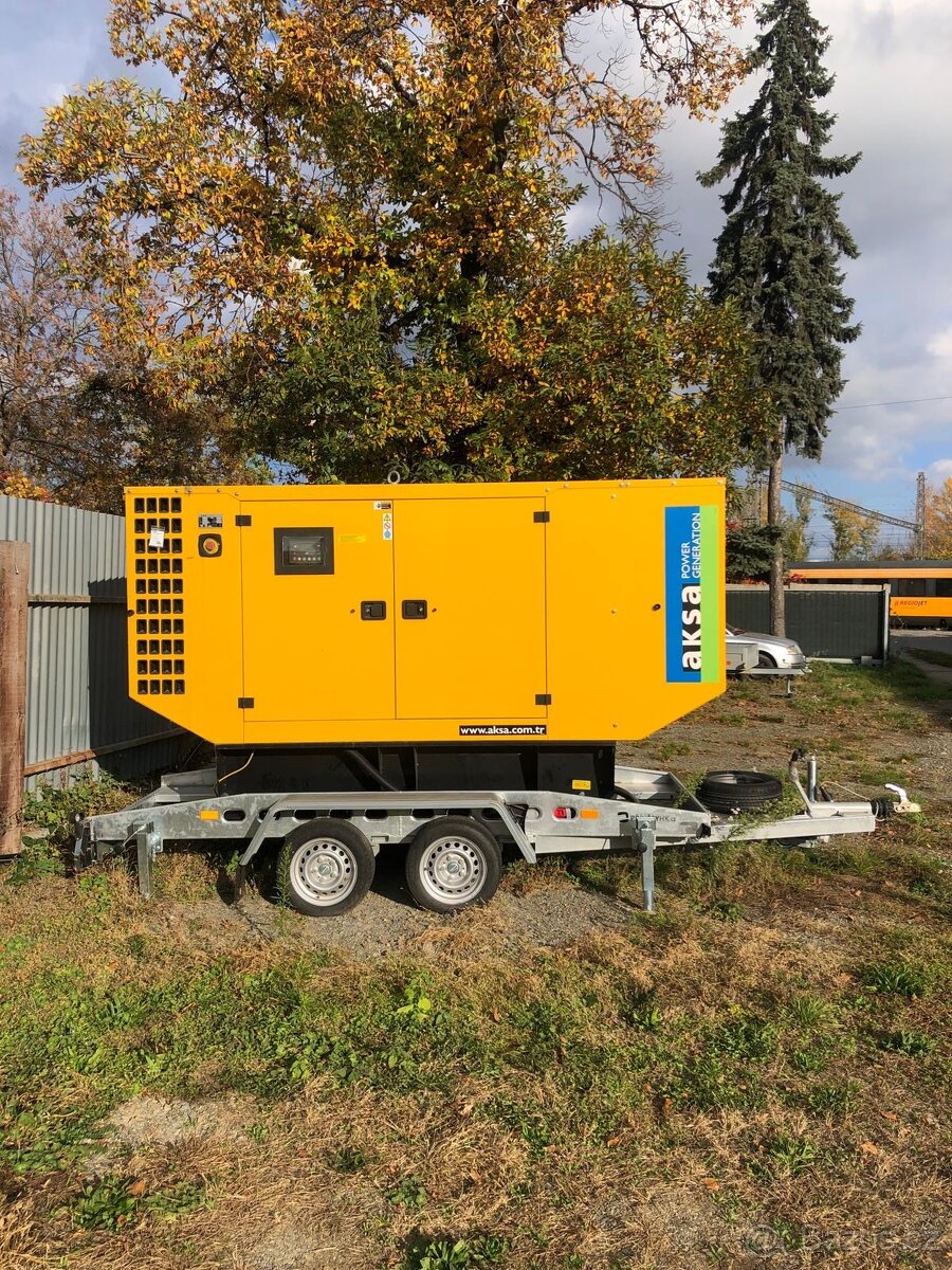 Půjčení/pronájem Elektrocentrála/generátor el.175kVA / 140kW