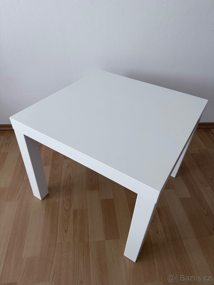 Noční / odkládací stolek IKEA Lack bílý 55x55 cm